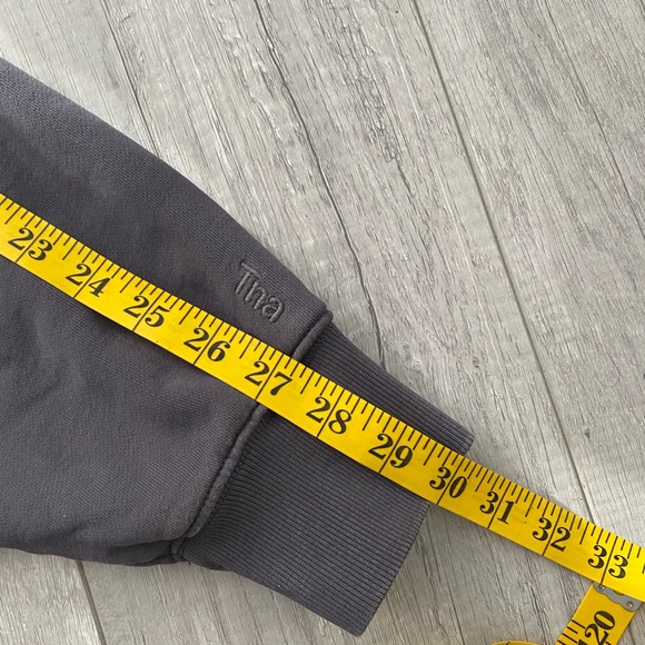 Aritzia TNA Cozy AF Boyfriend Zip Up Hoodie - Picture 12 of 12